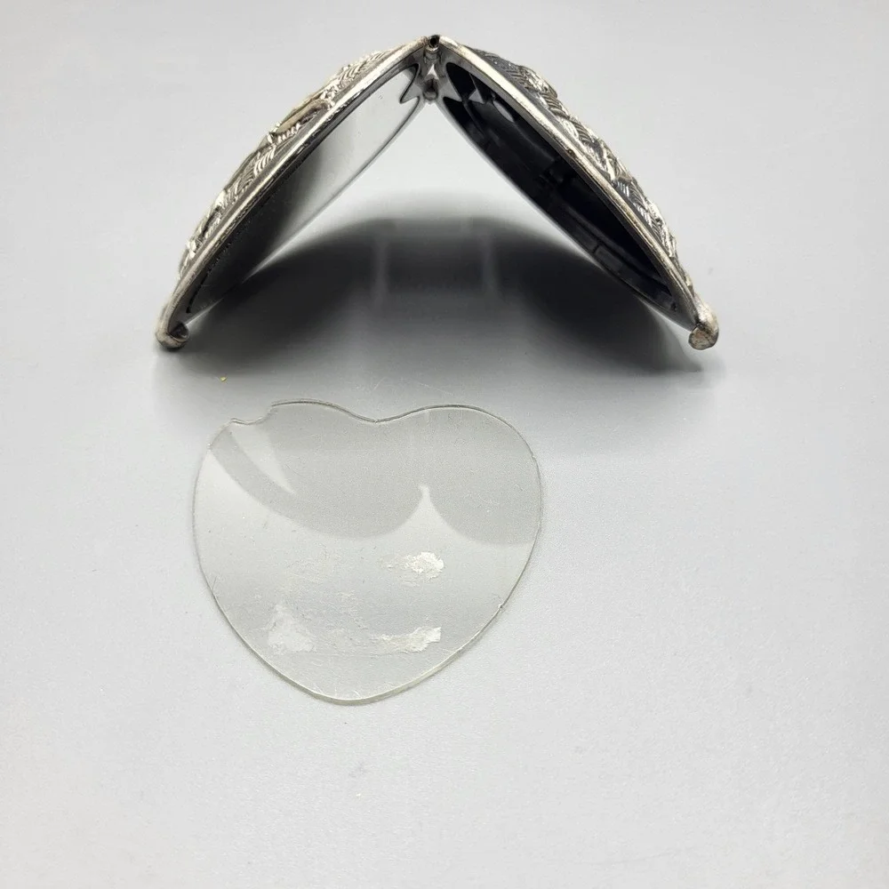 Vintage Compact Mirror Womens Heart Rose Embossed Basketweave Silver Tone